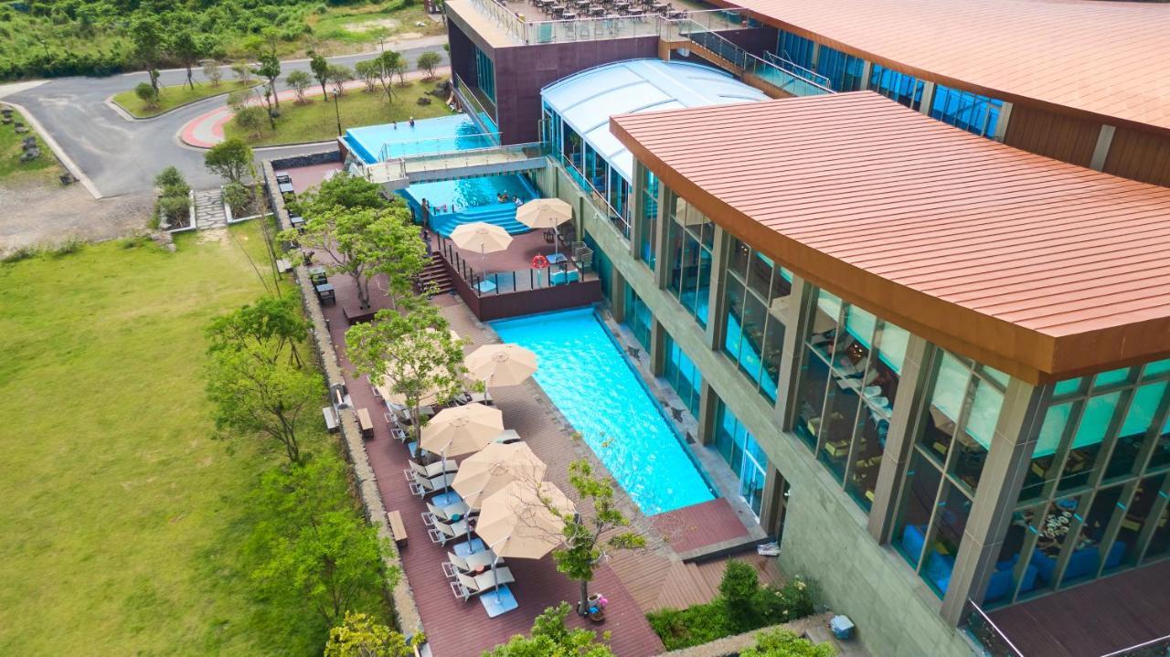 Camphortree Hotel And Resort Чеджу Екстериор снимка