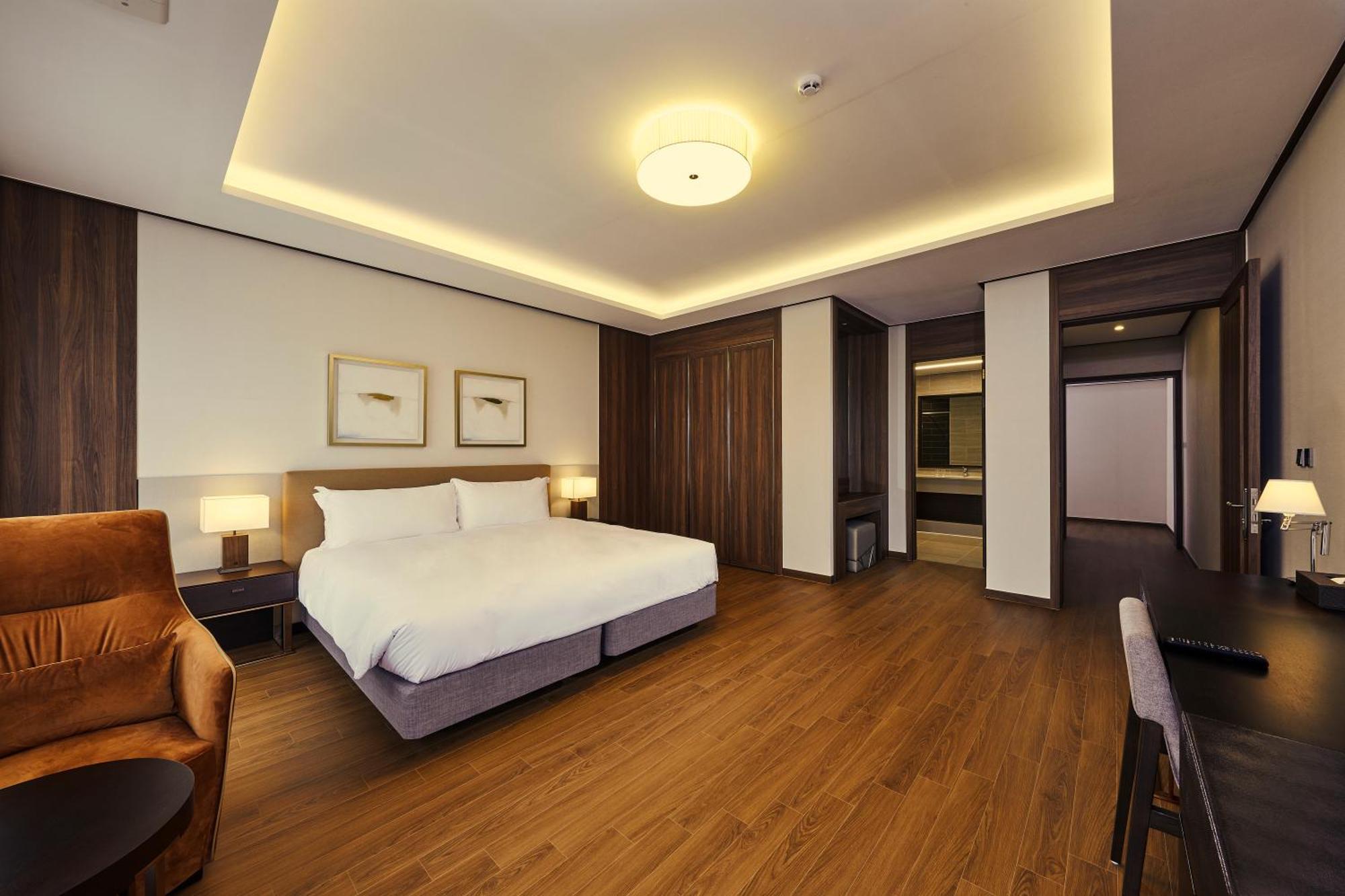 Camphortree Hotel And Resort Чеджу Екстериор снимка