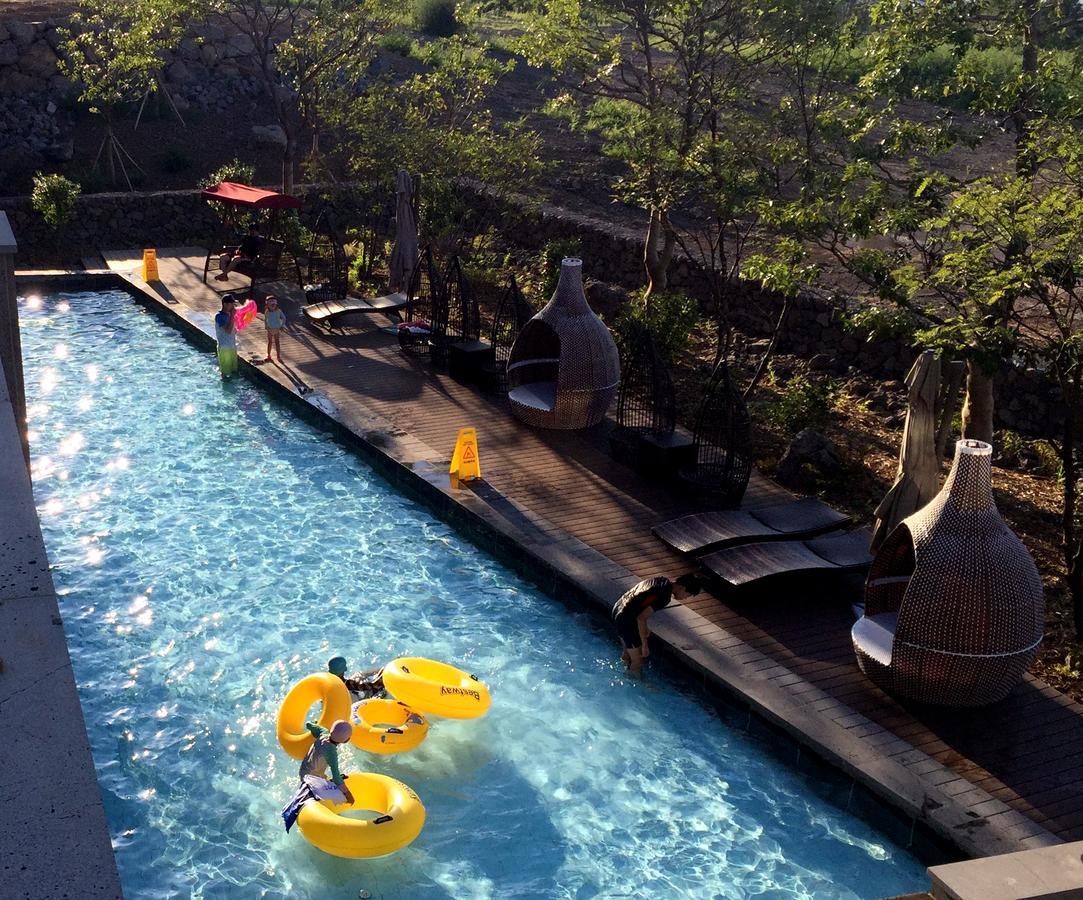 Camphortree Hotel And Resort Чеджу Екстериор снимка