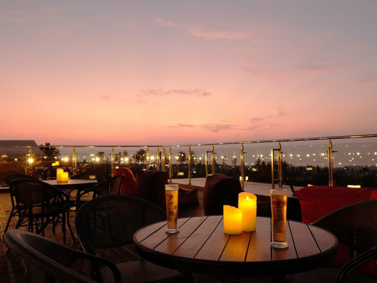 Camphortree Hotel And Resort Чеджу Екстериор снимка
